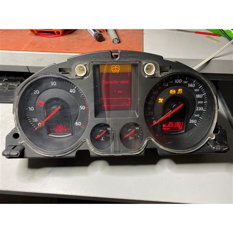 INSTRUMENT CLUSTER SIEMENS VDO A2C53144056 VAG 3C0920870Q