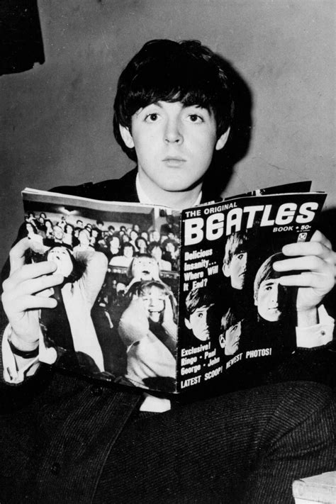 55 Photos Of Paul McCartney Through The Years Foto Beatles Beatles