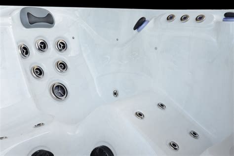 The Platinum Spas Kenya Platinum Spas Deluxe Range