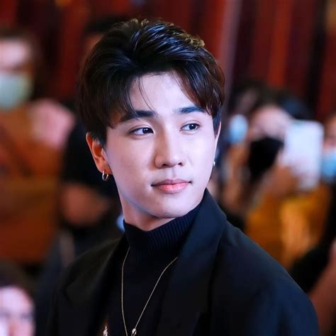 Tanapon Sukumpantanasan (@perthppe) • รูปและวิดีโอ Instagram | เพิร์ธ