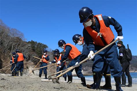 震災行方不明者の手掛かりを求めて 警察・海保・消防合同で大槌の海岸捜索 かまいし情報ポータルサイト〜縁とらんす