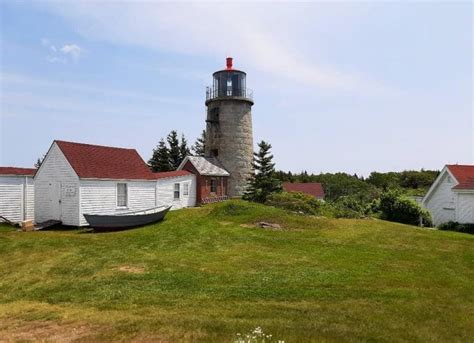 Discover The Allure Charm Of Monhegan Island Maine