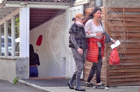Топжурналистката Маргарита Михнева УСПОКОИ: Добре съм, дъщеря ми се ...