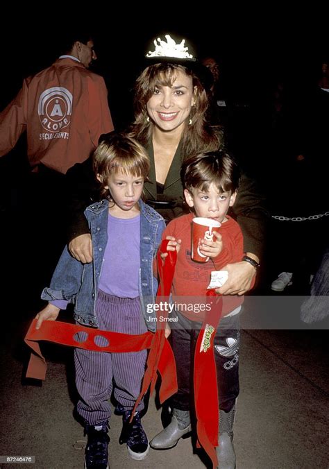 Paula Abdul With Neice And Nephew News Photo Getty Images