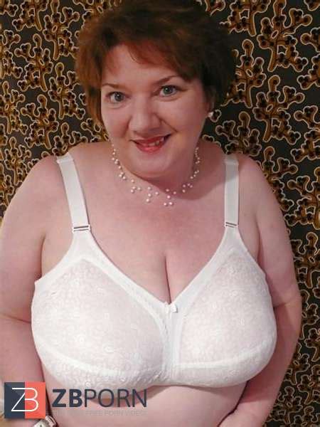 Chris44g White Girdle ZB Porn