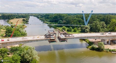 We Wrocławiu postępują prace na budowie mostu Wschodniego i Alei