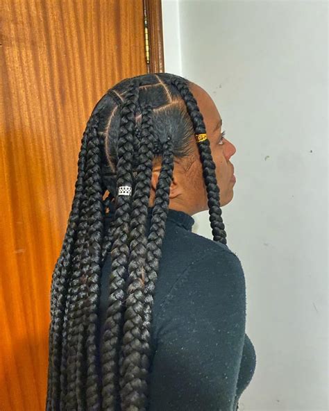 Jumbo Long Knotless Braids With Beads Img Abbey