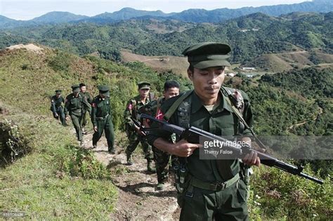 缅甸克钦独立军：很多方面跟解放军一模一样新浪图片