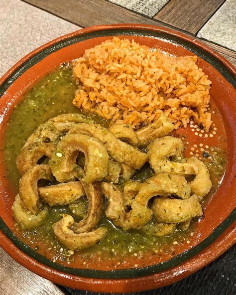 Chicharrón en Salsa Verde Easy DIY Recipes