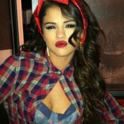 Sexy Chola Inspiration Dope Girl Pinterest Halloween Costumes Costumes And Inspiration