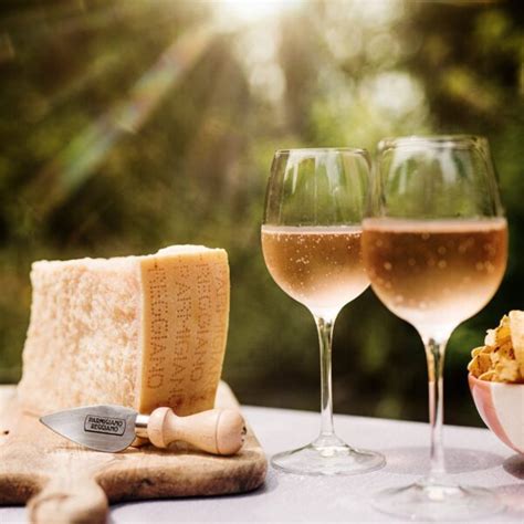 Parmigiano Reggiano A Vinitaly 2023 Agenfood Agenzia Di Stampa Food