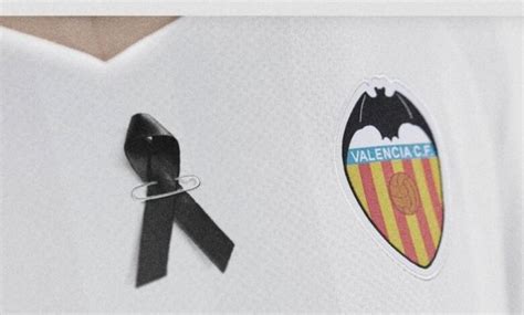 Muere El Aficionado Que Sufri Un Paro Card Aco En Mestalla La Neta Neta