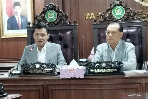 MKD Minta Tempo Klarifikasi Pemberitaan Anggota DPR Terima Suap Haji