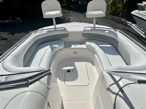 2005 Hurricane 237 Sundeck Deck Boat Yamaha 200 4 Stroke 2005 For Sale