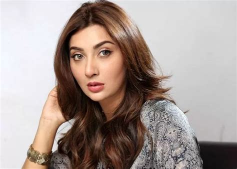 Complete Biography Of Ayesha Khan Personal And Professional Life Awards