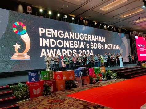 Inovasi Menuju Indonesia Emas Dompet Dhuafa Raih Anugerah Indonesias