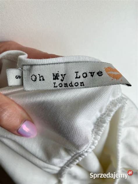 Kremowa Mini Sukienka Z Baskink Oh My Love London S Nisko Sprzedajemy Pl