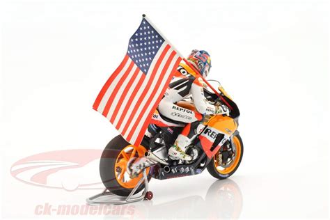 Minichamps Nicky Hayden Honda Rc V Motogp Champion Du Monde