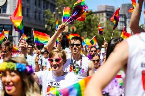 Hundreds Of Thousands Celebrate Sf Pride Parade