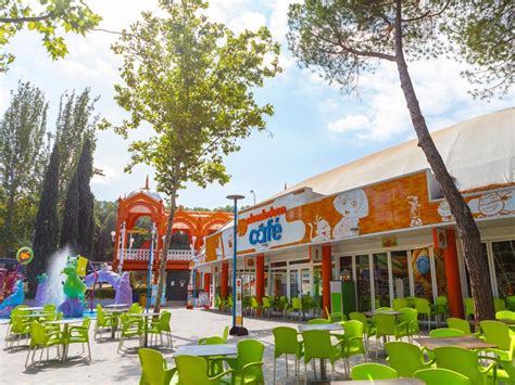 Nickelodeon Café Parque De Atracciones Madrid