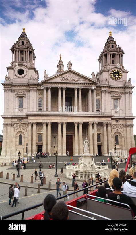 La Catedral De San Pablo En Londres La Catedral Fue Dise Ada Por El