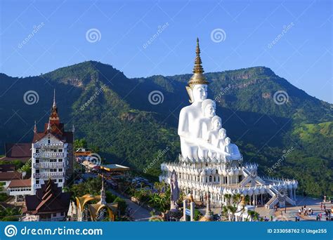 Wat Phra Que Pha Sorn Kaew Khao Kho Phetchabun Thailand Foto De Archivo