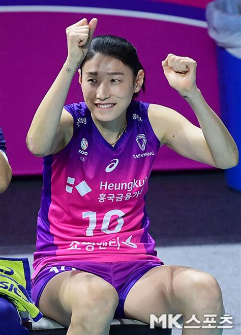 ‘선발 제외 김연경 ‘벤치서 후배들 응원해요 Mk포토 Mk스포츠