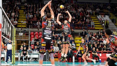 Playoff Superlega la Sir vince gara uno ma Giannelli guarda già alla