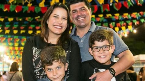 Quem Fernando Lucena Marido De Raquel Lyra Farol De Not Cias