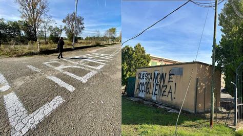 Cas Migranti A Ozzano Scritte Sullex Caserma Gamberini