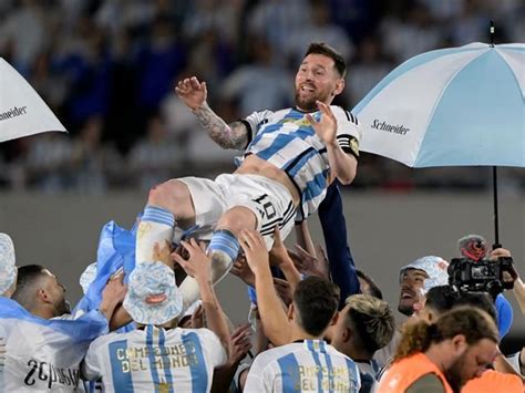 Lionel Messi Erzielt Karriere Treffer Bei Weltmeister Party Von