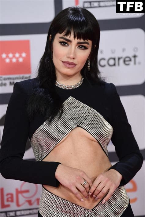 Lali Esp Sito Flaunts Her Underboob At The Platino Ibero American Film