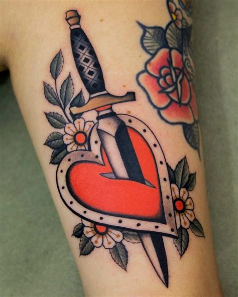 12+ American Traditional Dagger Tattoo Ideas That Will Blow Your Mind!