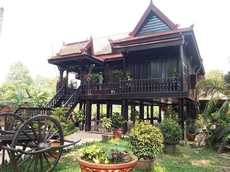 41 Traditional Khmer House