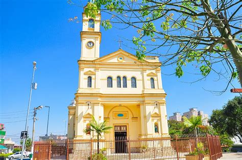 Largo Da Matriz Na Freguesia Do Ter Roteiro Guiado Gratuito A Partir