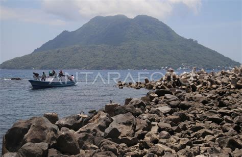 Warga Pulau Hiri Terkendala Infrastruktur Dermaga Di Ternate ANTARA Foto