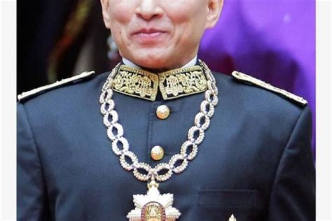 Mengenal Norodom Sihamoni Raja Kamboja Yang Suka Seni Dan Masih