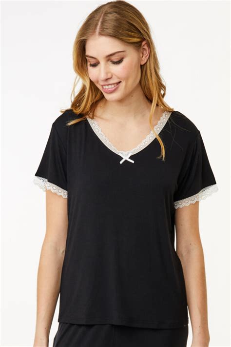 CCDK Jordan kortærmet T shirt pyjamas overdel i sort m blonde Hos Lohse