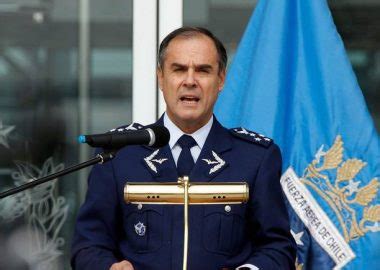 Delincuentes robaron casa del excomandante en jefe de la Fuerza Aérea