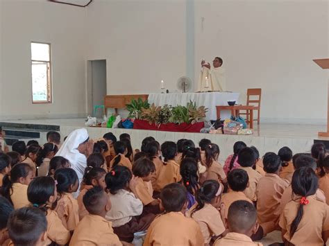 Misa Penutupan Bulan Kitab Suci Nasional Dan Pemberkatan Sekolah