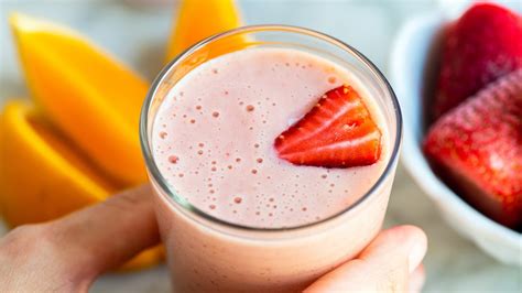 Quick Easy Strawberry Smoothie Recipe Youtube