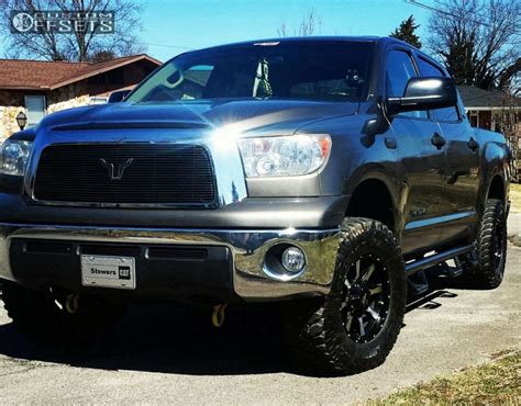 Toyota Tundra With X Moto Metal Mo And R Firestone