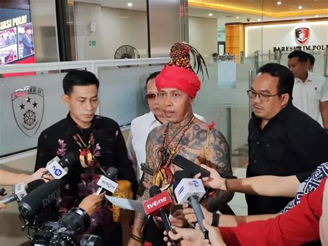 Rocky Gerung Singgung Presiden Ikn Masyarakat Dayak Marah Hingga