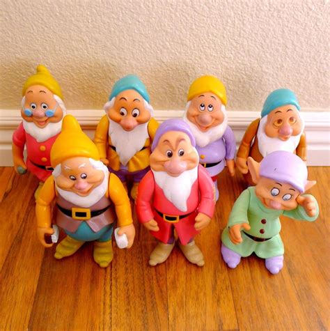 Vintage Disney Snow White 7 Dwarfs Poseable Figures Seven Dwarfs