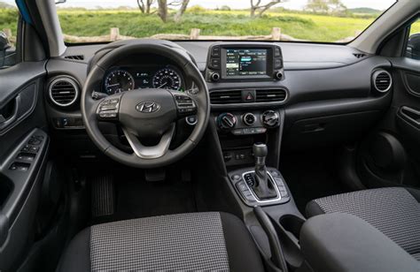 2018-Hyundai-Kona-front-interior-and-dashboard_o - Chris Auffenberg