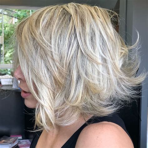 29 Feathered Bob Haircuts That Add Fullness Movement To Your Hair Artofit