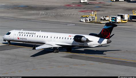 C Gjzv Air Canada Express Bombardier Crj 900lr Cl 600 2d24 Photo By