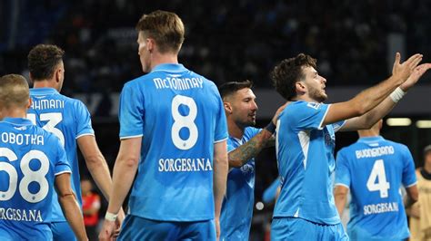 Il Napoli Torna Al Comando In Serie A Politano E Kvaratskhelia Bastano