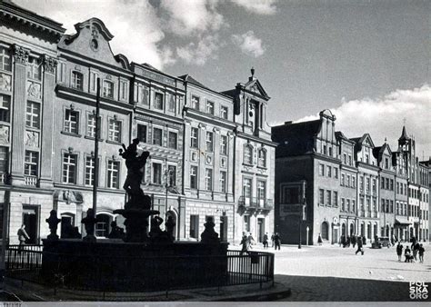 Fontanna Prozerpiny Pl Stary Rynek Pozna Zdj Cia