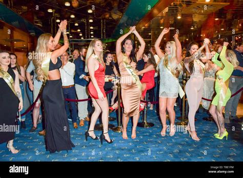 Bikini Contest Miss Hi Res Stock Photography And Images Alamy
